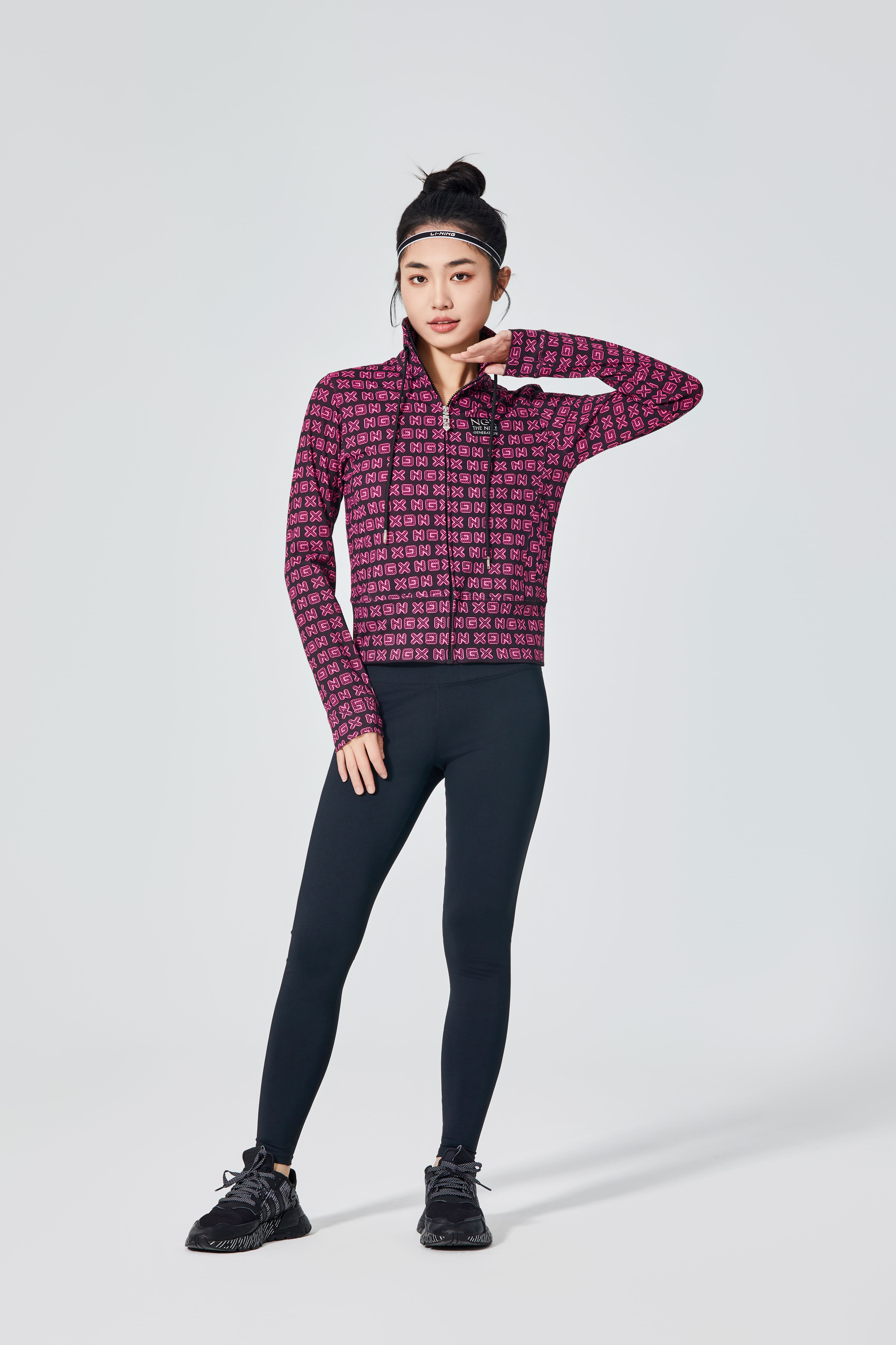 Dezvăluie un nou elegant de top atletic pentru femei, redefinind activ - purtați moda